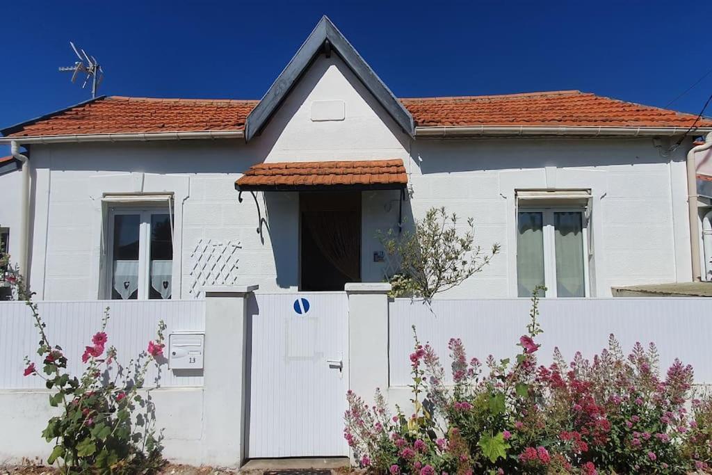 Charmante Maisonnette Proche Plage Châtelaillon-Plage Екстериор снимка